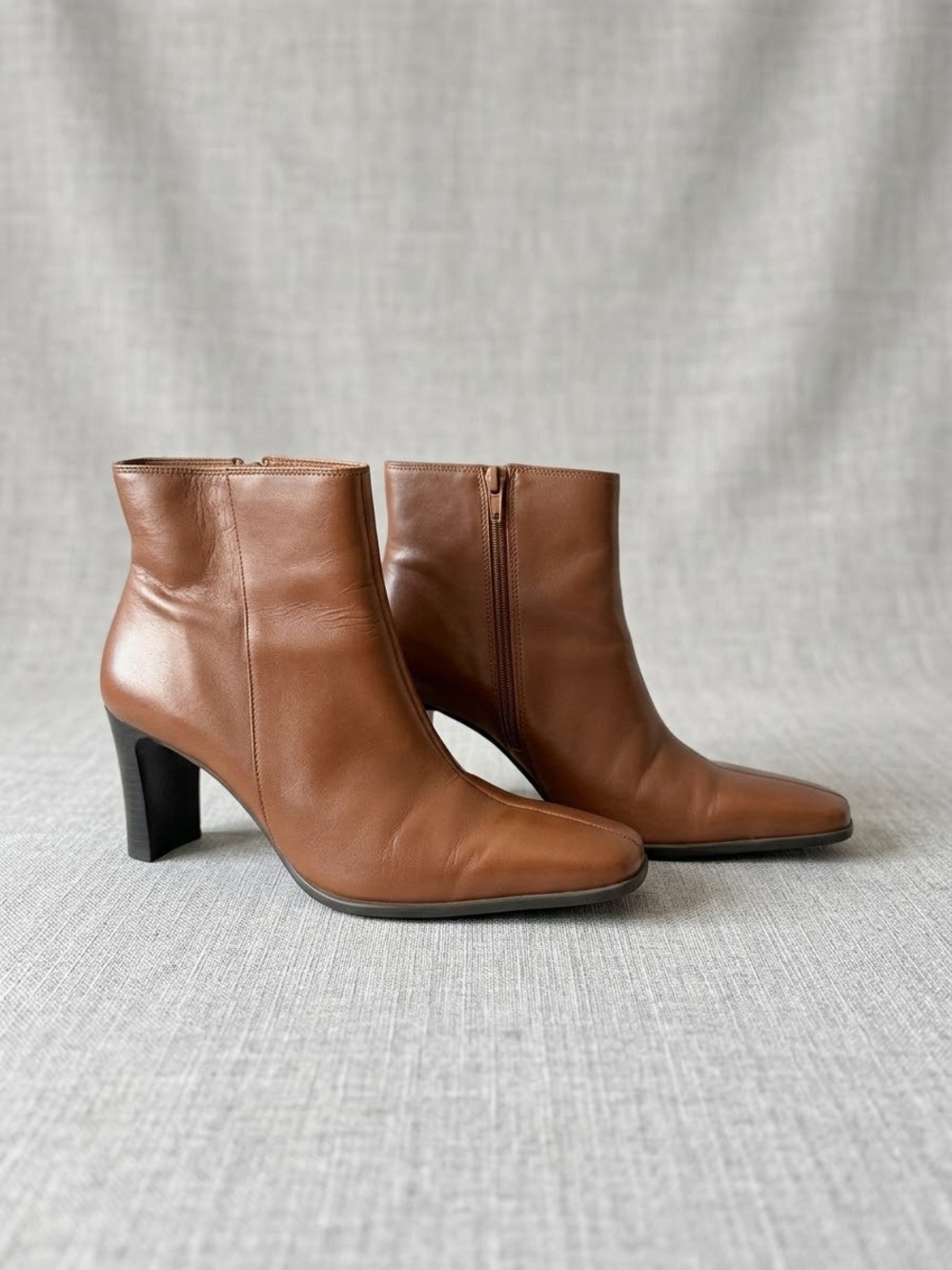 Donald J. Pliner Chestnut Brown Leather Ankle Booties